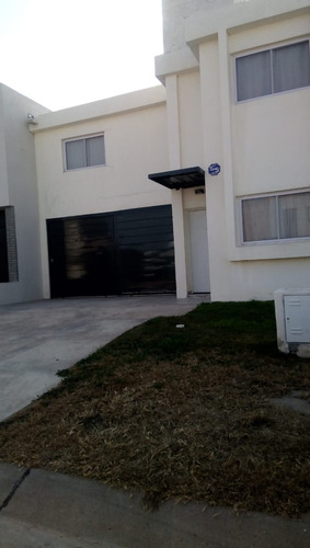 Venta Casa, 3 Dormitorios, Eb Barrio Con Seguridad Docta, Órdoba