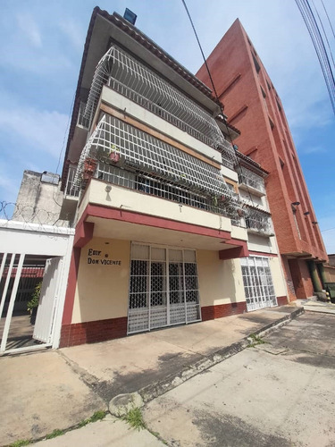 Apartamento Edificio Don Vicente  Avenida Urdaneta Bolivar Norte.