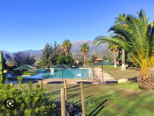 Parcela Con Piscina En Bosques De Aculeo 