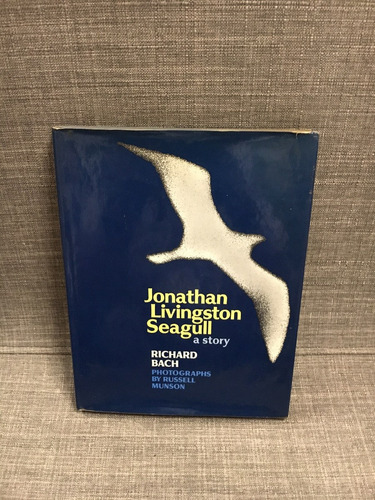 Jonathan Livingston Seagull, Richard Bach,  (lxmx)
