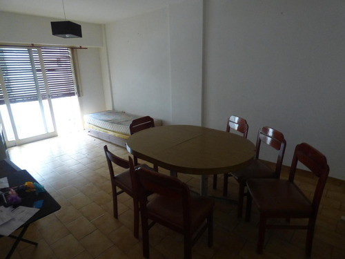 Imagen 2 de 5 de Departamento En Venta La Plata Calle 56 E/ 7 Y 8 Dacal Bienes Raices