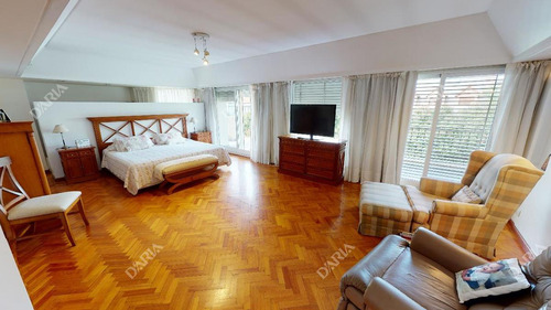 Casa En Venta 4 Dormitorios, Parrilla, Pileta. Acassuso Libertador Al Río.