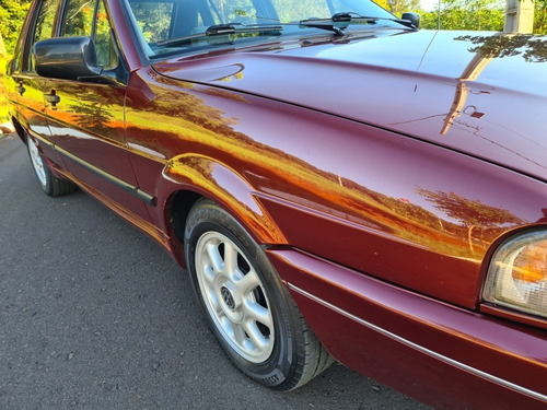 Volkswagen Santana Cli 1.6 Completo