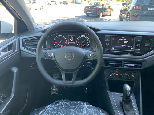 Volkswagen Nivus Comfortline 200 Tsi At