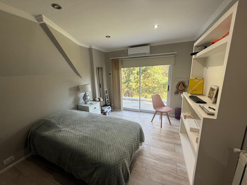 Casa En Venta En Saint Thomas Norte, Canning Con Lote Doble