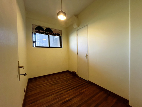 Amplio Departamento 3d+2b Con Vista Parque Forestal
