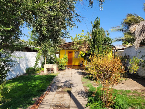 Casa En Venta De 2d- 1b En La Florida