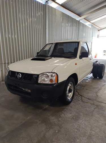 Imagen 1 de 8 de Nissan Np300 2014 2.5 Diesel Chasis 4x2 Mt
