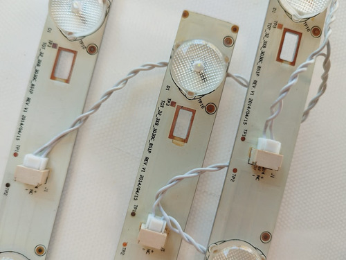 Kit De Leds Ekt Lsme32b2810 3 Tiras De 8 Leds (Usado)