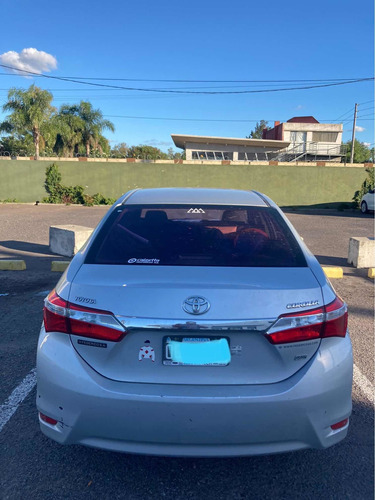 Imagen 3 de 12 de Toyota Corolla 2015 1.8 Xli Cvt 140cv