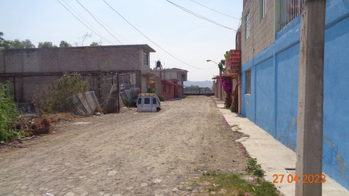 Terreno Regular, En Privada, Ideal Para Casa Habitación O Negocio Comercial, De 680m2, Bardeado Al 90%, Con Cimentación De Piedra Y Block De Tabique, En Villas De Tezontepec, Hidalgo