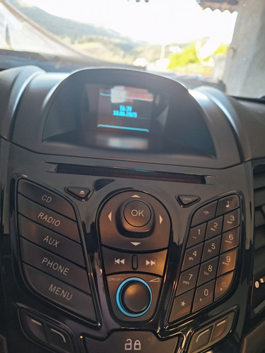 Ford Fiesta Sedan 1.6 16v Titanium Flex Powershift 4p