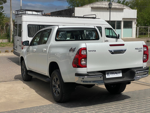 Toyota Hilux Pick-Up 2.8 Cd Srv 177cv 4x4 At
