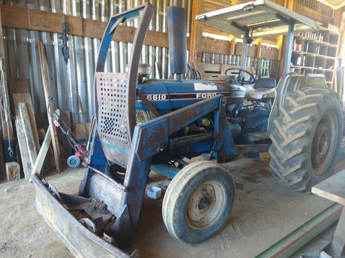 Imagem 5 de 6 de Trator Ford 6610 Com Implementos
