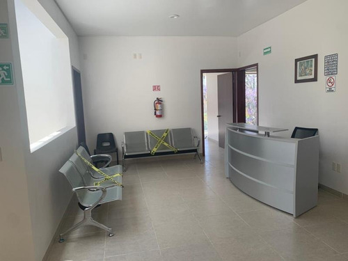 Imagen 1 de 5 de Oficina Comercial En Renta Candelaria