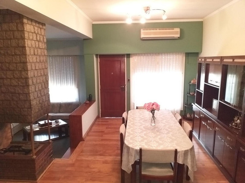 Venta De Chalet 4 Ambientes