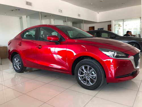 Mazda 2 Touring At 1.5 2022 Rojo Diamante