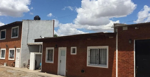 Venta En Bloque 8 Dptos + Galpón - S.antonio Areco