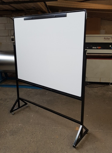 Imagen 3 de 7 de Pizarra Doble Lado Con Pedestal Rodante Medida: 180x120cm.