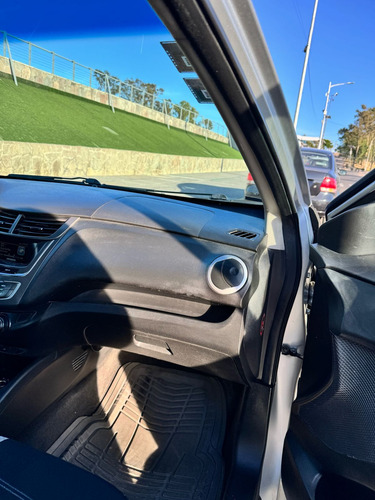 Chevrolet Aveo 1.5 Ltz