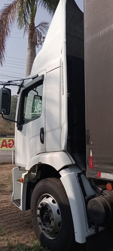 Vw 17190 4x2 2013 Constallation Com Sider 8 Metros