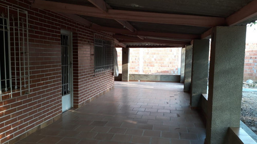 Imagem 8 de 30 de Chácara Com 2 Dormitórios À Venda, 2000 M² Por R$ 550.000 - Bela Vista - Elias Fausto/sp - Ch0279