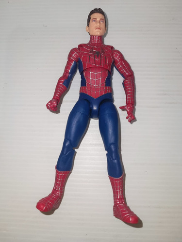 Marvel Legends Friendly Neighborhood Spiderman No Way Home (Usado)