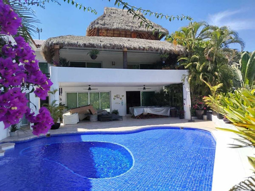 Villa De Lujo En Venta Pegada A La Playa, Kovay Gardens