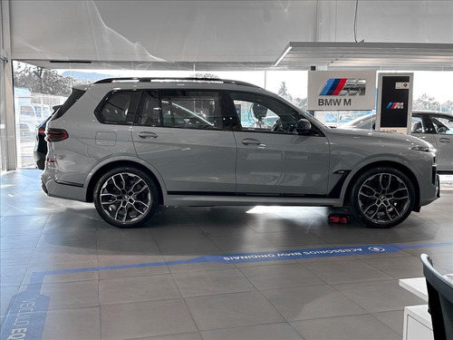 X7 4.4 V8 Gasolina M60i Steptronic