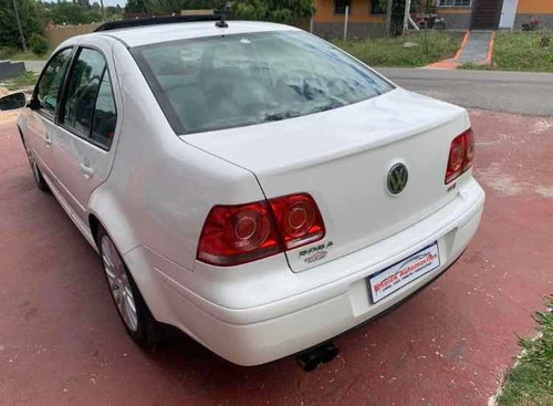 Volkswagen Bora 1.8 Highline T 180cv Cuero 2012