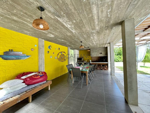 Imagen 25 de 26 de Excepcional Y Practica Casa De Dos Plantas En Residencia Privada! - Punta Del Este La Residence