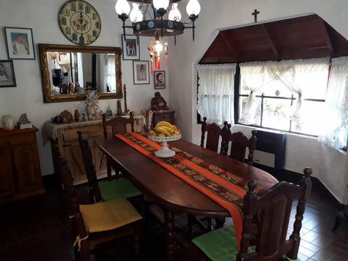 Imagen 11 de 19 de Venta Chalet En 2 Plantas Con Excelente Ubicación - Moreno Norte