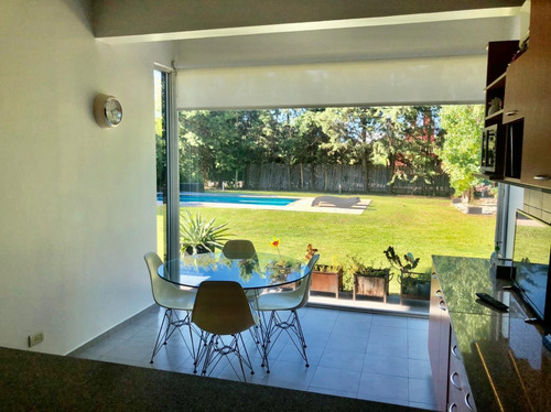 Venta, Campos De Álvarez. Hermosa Propiedad !