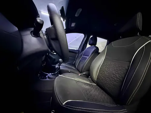 Renault Duster Oroch 2.0 INTENS 4X4 (FINANCIAMIENTO) 1 DUEÑO