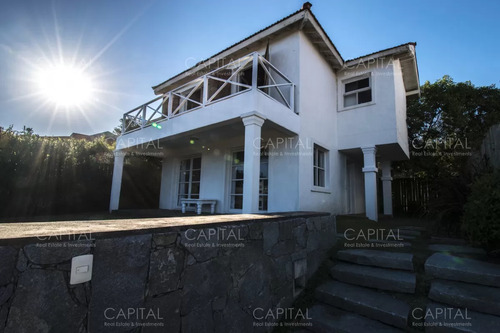 Casa En Venta Y Alquiler Frente Al Mar En Montoya, La Barra 