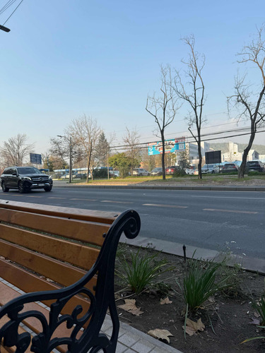 Se Arrienda Local Con Alto Flujo De Ventas Avda Las Condes.