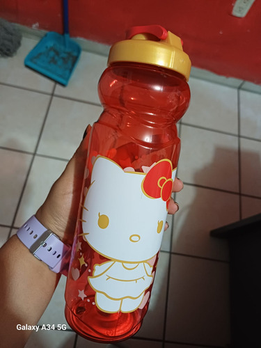 Set Lunch Botella P/ Agua Sandwichera, Taza Hello Kitty Avon