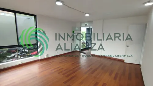 Oficina En Arriendo En Cabecera Del Llano. Cod A11446
