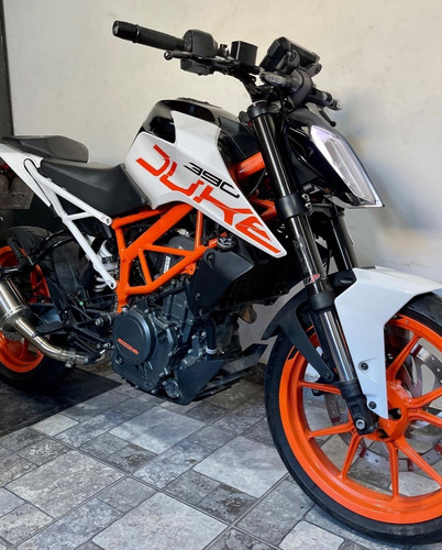 Imagen 14 de 15 de Ktm Duke 390 + Escape + Computadora + Repro Impecable Permut