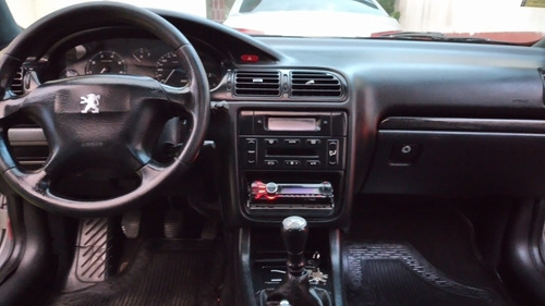 Imagen 6 de 15 de Peugeot 406 2.0 Sv 2001