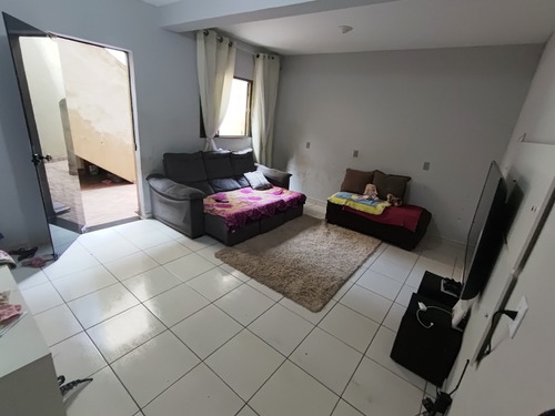 Casa Com Edicula A Venda Ótima Oportunidade Para Investir