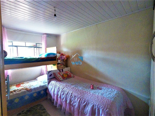 Imagem 9 de 25 de Ótima Oportunidade Para Você, Que Procura Uma Casa Com 2 Quartos E Edicula, Em Um Amplo Terreno Medindo 200m² De Área Total Em Uma Rua Tranquila No Cajuru E Com A Facilidade De Pod - Ca01656 - 701151