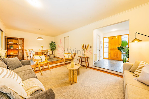 Casa En Venta De 4 Dorm. En Colina