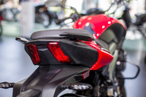 Imagen 2 de 14 de Bajaj Dominar D 400 Ug Lidermoto Quilmes
