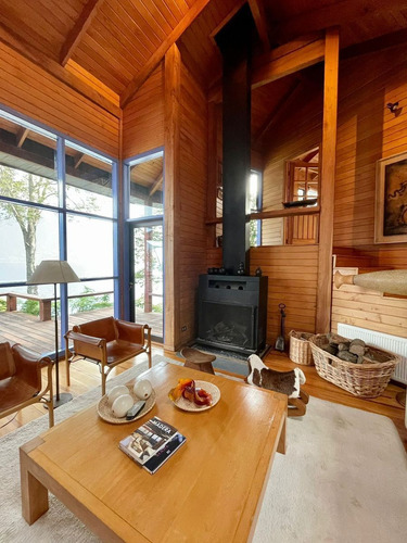 Espectacular Lodge Primera Línea Lago Ranco