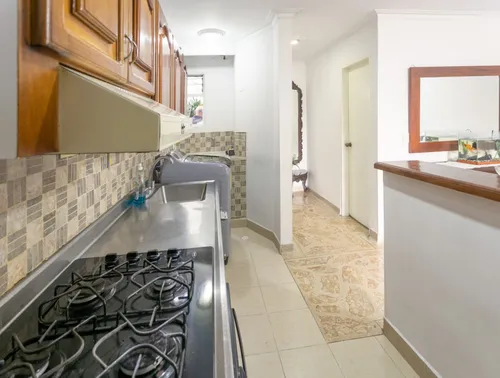 Apartamento En Venta En Laureles. Cod V13185