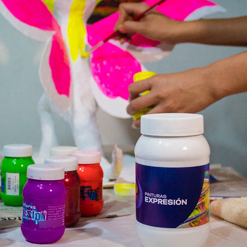 Pintura Neon Acrilica Set De 8 Colores De 100ml Cada Uno