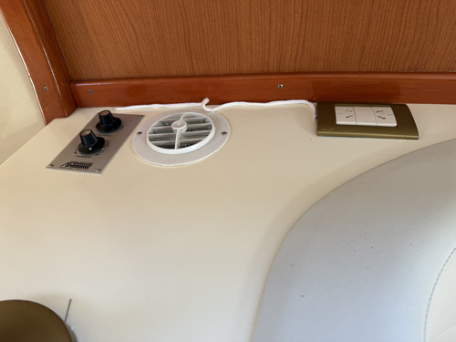 Crucero Custon Special Con Motor Volvo 270 Hp Año 2011