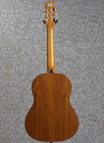 Violão Rozini Studio Rx210 Cordas De Nylon Eletroacústico Tampo Maciço Spruce Abeto Captação Fishman Clásica 2 Louro Preto Acabamento Brilhante Escala Em Roxinho Made In Brasil