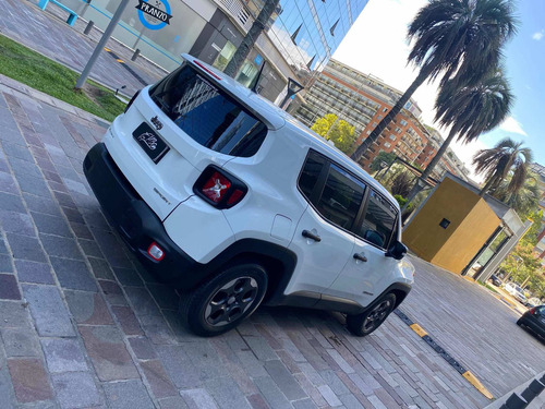 Jeep Renegade 1.8 Sport Plus 2016